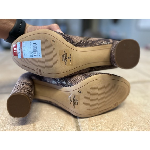 I.N.C. International Concepts Taytee Women's Snake Skin Style Ankle Zip Boots 10 - Picture 13 of 16